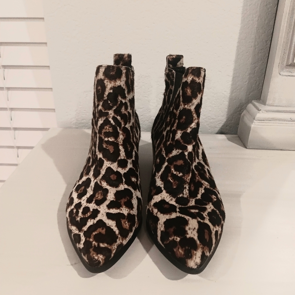 Treasure and Bond Leopard Print Cowhide Ankle Boot 7.5 - Picture 2 of 6